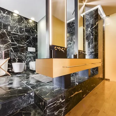 Apartment Luxurious With Sauna
