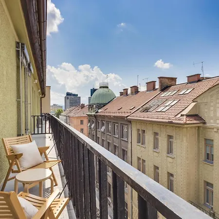 Luxurious With Sauna Apartment