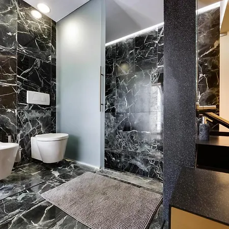 Luxurious With Sauna Apartment *